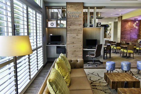 Fairfield Inn & Suites By Marriott Savannah Midtown - Click Find 15