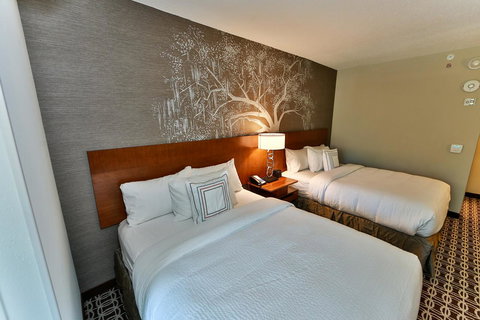 Fairfield Inn & Suites By Marriott Savannah Midtown - Click Find 2
