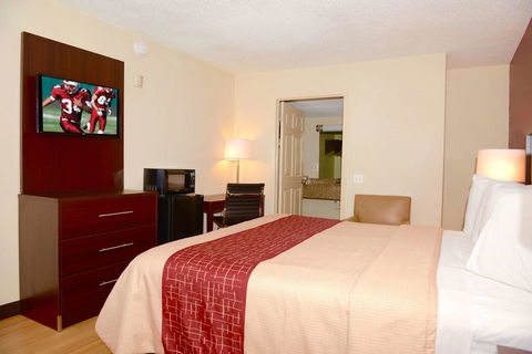 Red Roof Inn Atlanta - Suwanee/Mall Of Georgia - Click Find 23