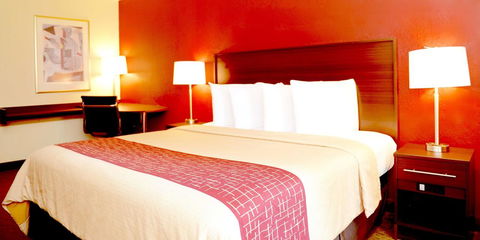 Red Roof Inn Atlanta - Suwanee/Mall Of Georgia - Click Find 7