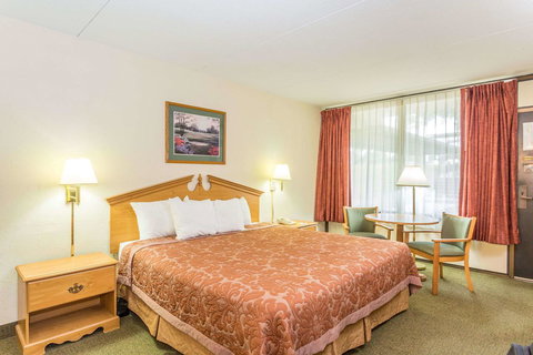 Days Inn By Wyndham Valdosta/Near Valdosta Mall - Bridge Guide 10