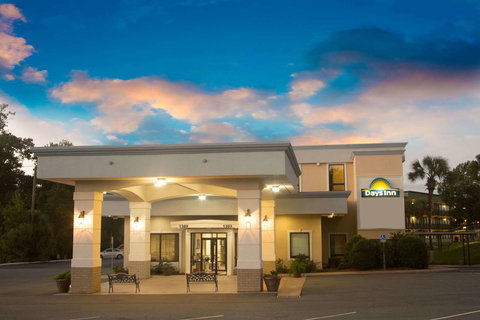 Days Inn By Wyndham Valdosta/Near Valdosta Mall - Bridge Guide 12