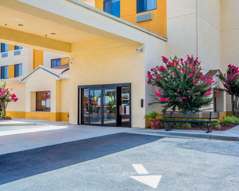 Sleep Inn I-75 By CHOICE HOTELS - Click Find 32