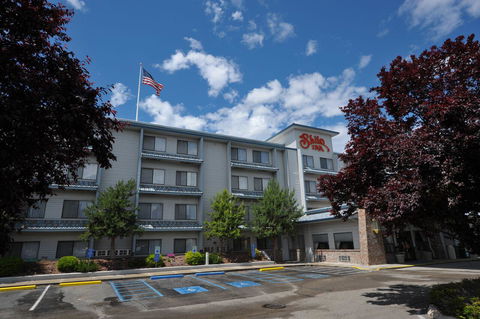 Shilo Inn Suites Hotel - Nampa Suites - Click Find 1