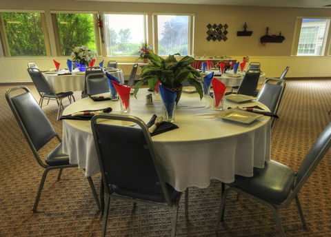 Shilo Inn Suites Hotel - Nampa Suites - Click Find 18