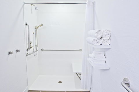 Hampton Inn & Suites Nampa At The Idaho Center - Click Find 5