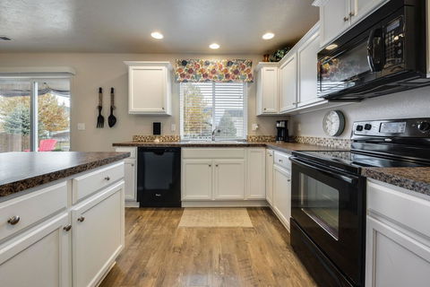 â˜… Spacious Home For The Entire Family â˜… - Bridge Guide 23