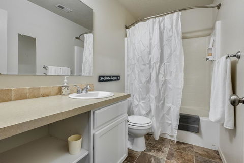 â˜… Spacious Home For The Entire Family â˜… - Bridge Guide 1