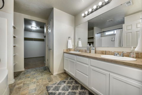 â˜… Spacious Home For The Entire Family â˜… - Bridge Guide 21