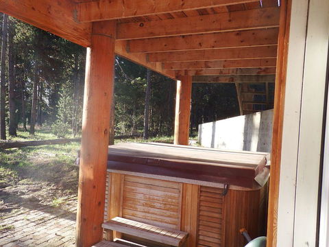 Arrowwood Lodge - Click Find 17