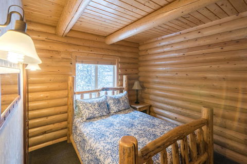 Hidden Pines - Click Find 12