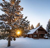 Snowmobiler's Hot Tub Heaven - sleeps 16