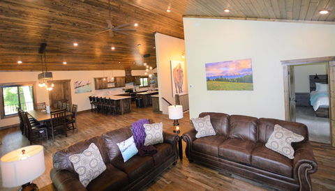My Yellowstone Retreat - Click Find 4