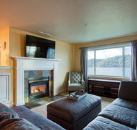 Arrow Point F104 Lakeview Getaway