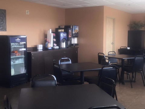 Microtel Inn & Suites Quincy By Wyndham - Bet 4u 43