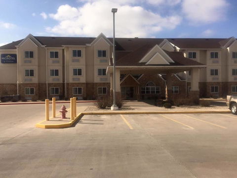 Microtel Inn & Suites Quincy By Wyndham - Bet 4u 23