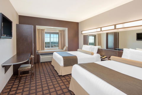 Microtel Inn & Suites Quincy By Wyndham - Bet 4u 8