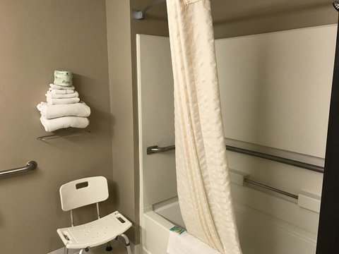 Quincy Inn & Suites - Bet 4u 33