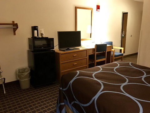 Quincy Inn & Suites - Bet 4u 14