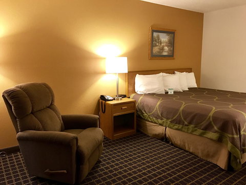 Quincy Inn & Suites - Bet 4u 36