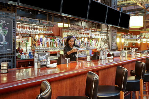 Holiday Inn Chicago Matteson Conference Center - Bet 4u 13