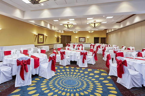 Holiday Inn Chicago Matteson Conference Center - Bet 4u 35