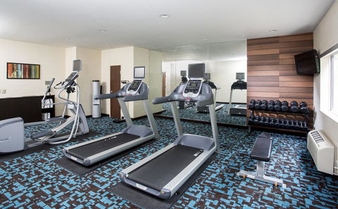 Fairfield Inn & Suites By Marriott Quincy - Bet 4u 23