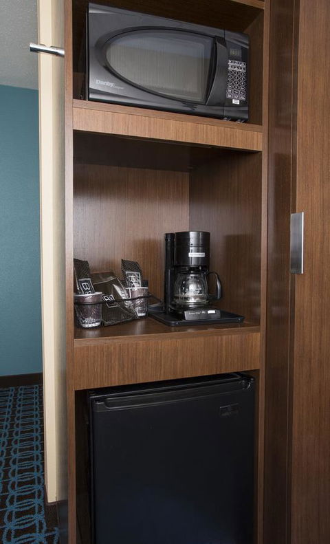 Fairfield Inn & Suites By Marriott Quincy - Bet 4u 5