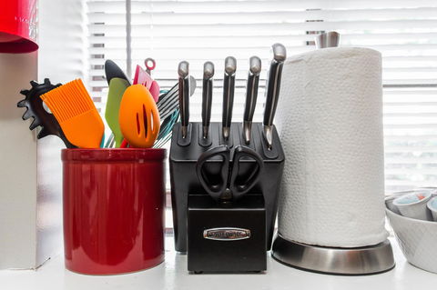 Cozy Ground Floor 2 Bed Apt W/ 1 Car Garage - Click Find 17