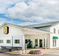 Super 8 by Wyndham Okawville