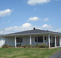 Red Carpet Inn - Greenville