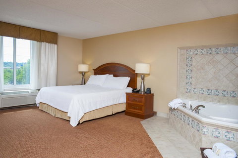 Hilton Garden Inn West Lafayette Wabash Landing - Bet 4u 14