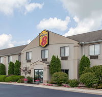 Super 8 by Wyndham Goshen