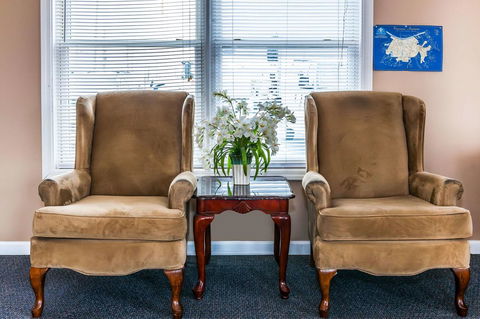 Econo Lodge Vincennes - Bet 4u 17