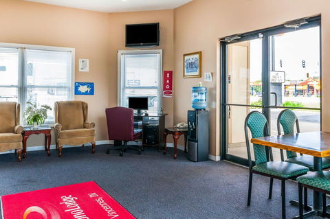 Econo Lodge Vincennes - Bet 4u 5