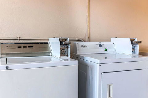 Econo Lodge Vincennes - Bet 4u 26