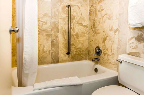 Econo Lodge Vincennes - Bet 4u 21