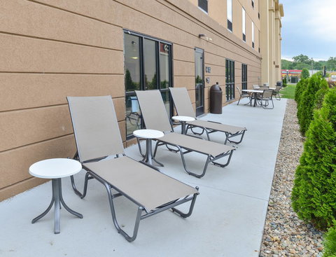 Hampton Inn Iowa City/University Area - Bet 4u 12