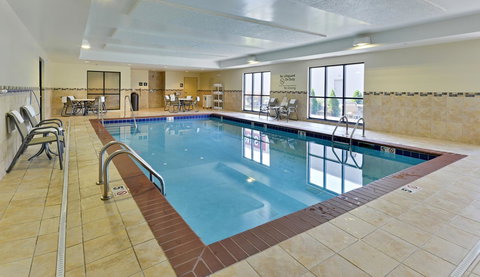 Hampton Inn Iowa City/University Area - Bet 4u 1