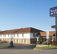 Travelodge Inn  Suites by Wyndham Muscatine