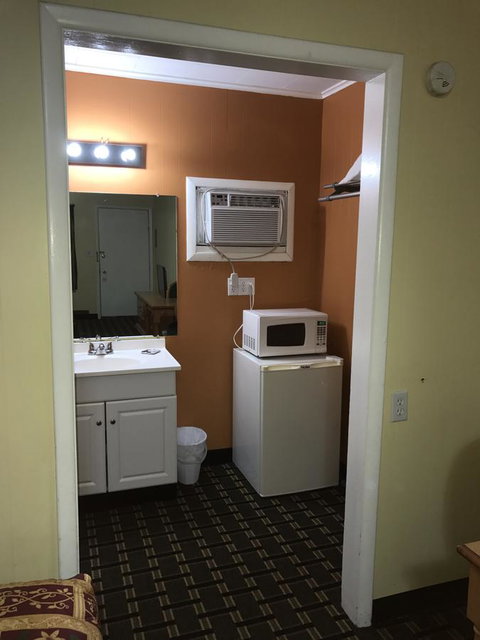 Chief Motel - Bet 4u 8