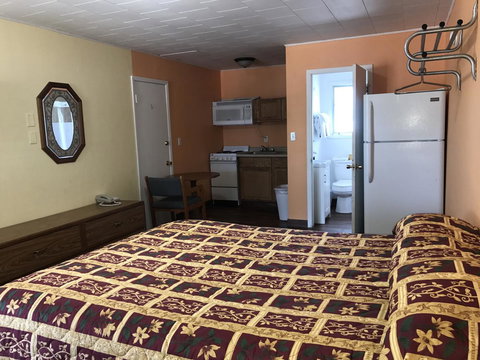 Chief Motel - Bet 4u 4