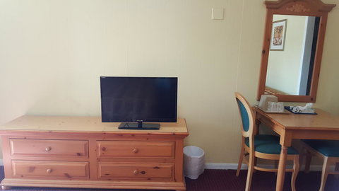 Chief Motel - Bet 4u 16