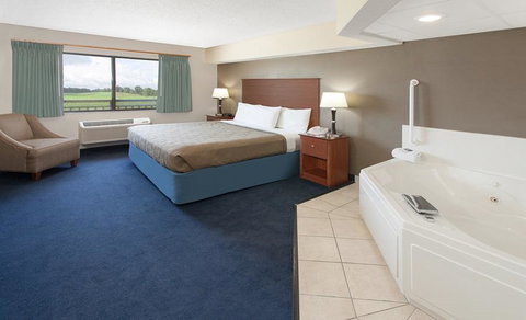 AmericInn By Wyndham Webster City - Bridge Guide 4
