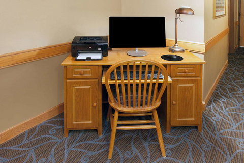AmericInn By Wyndham Webster City - Bridge Guide 33