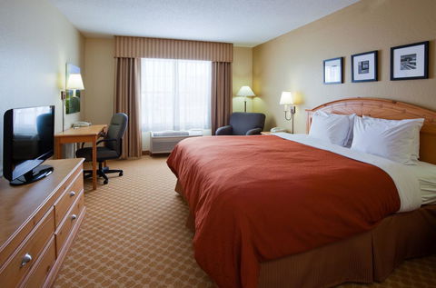 Country Inn & Suites By Radisson, Pella, IA - Bet 4u 2