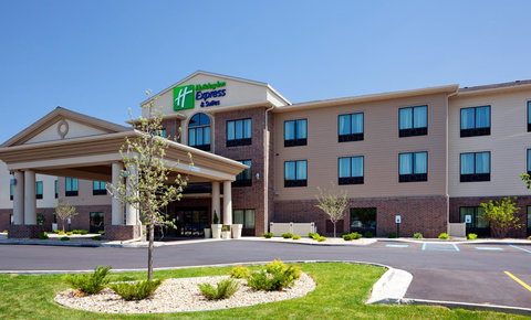Holiday Inn Express & Suites - Mason City - Bridge Guide 7