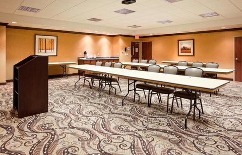 Holiday Inn Express & Suites - Mason City - Bridge Guide 28
