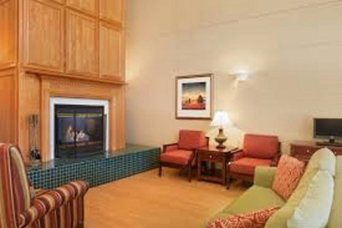 Hampton Inn & Suites Mason City, IA - Bridge Guide 1