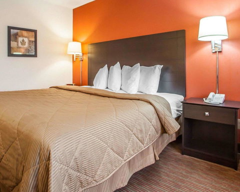 Quality Inn & Suites Mason City - Bridge Guide 20